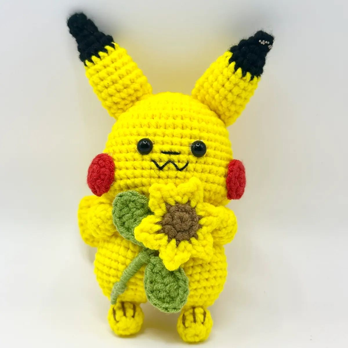 Yellow mouse with sunflower in Yellow