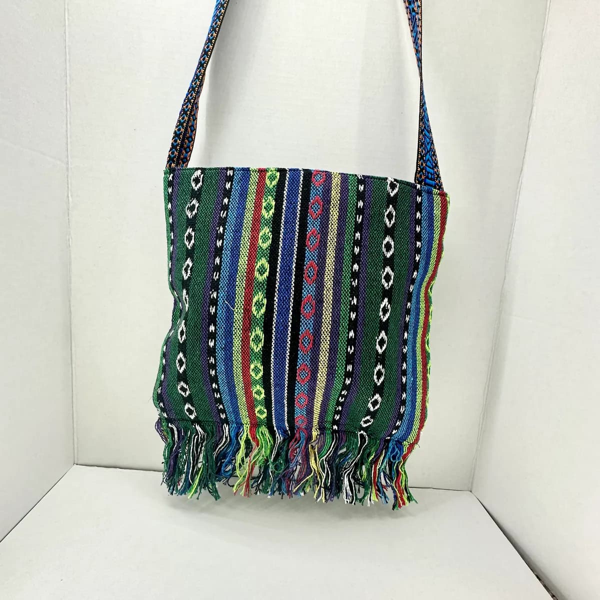 Striped woven crossbody in Green stripe