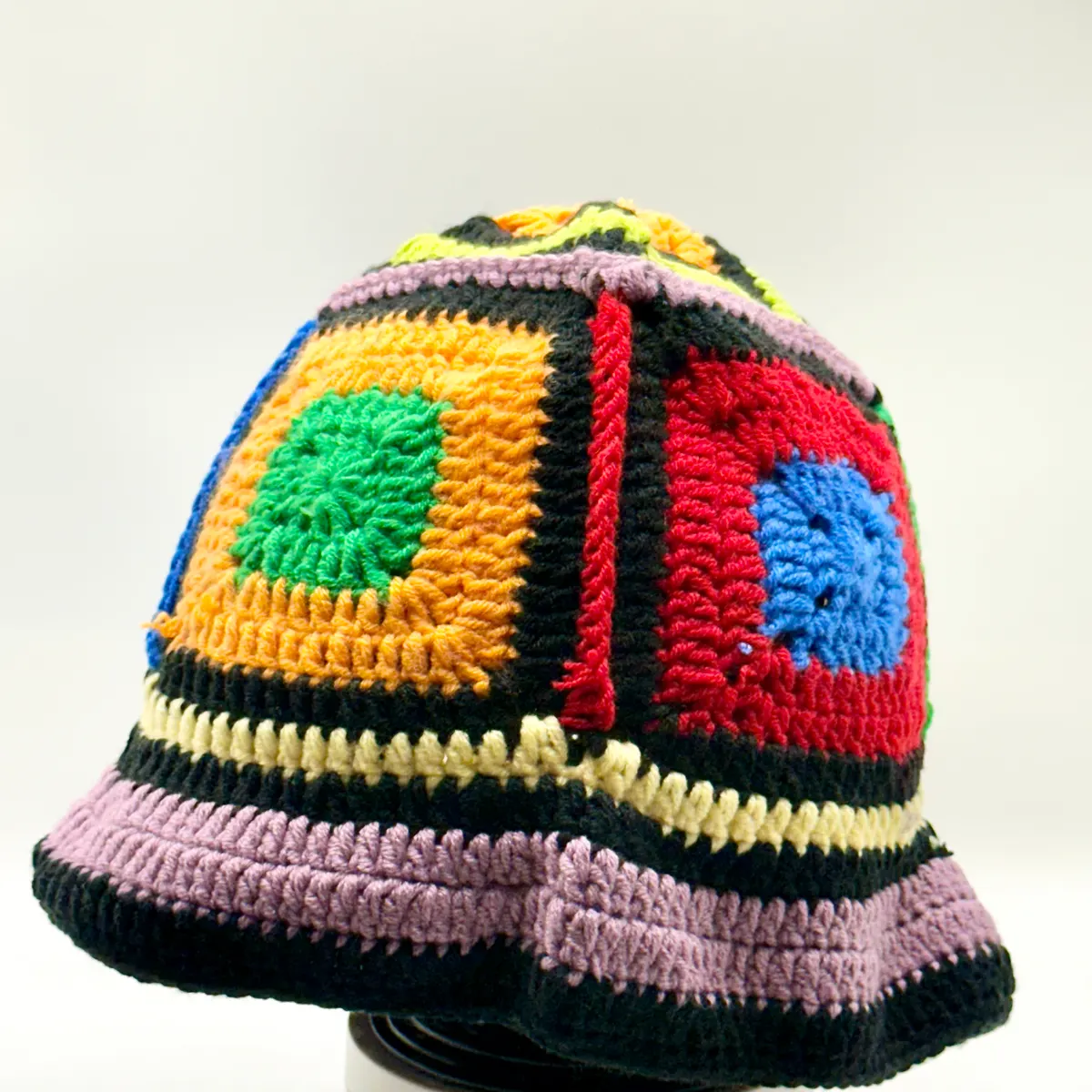 Granny square bucket hat in Multicolor